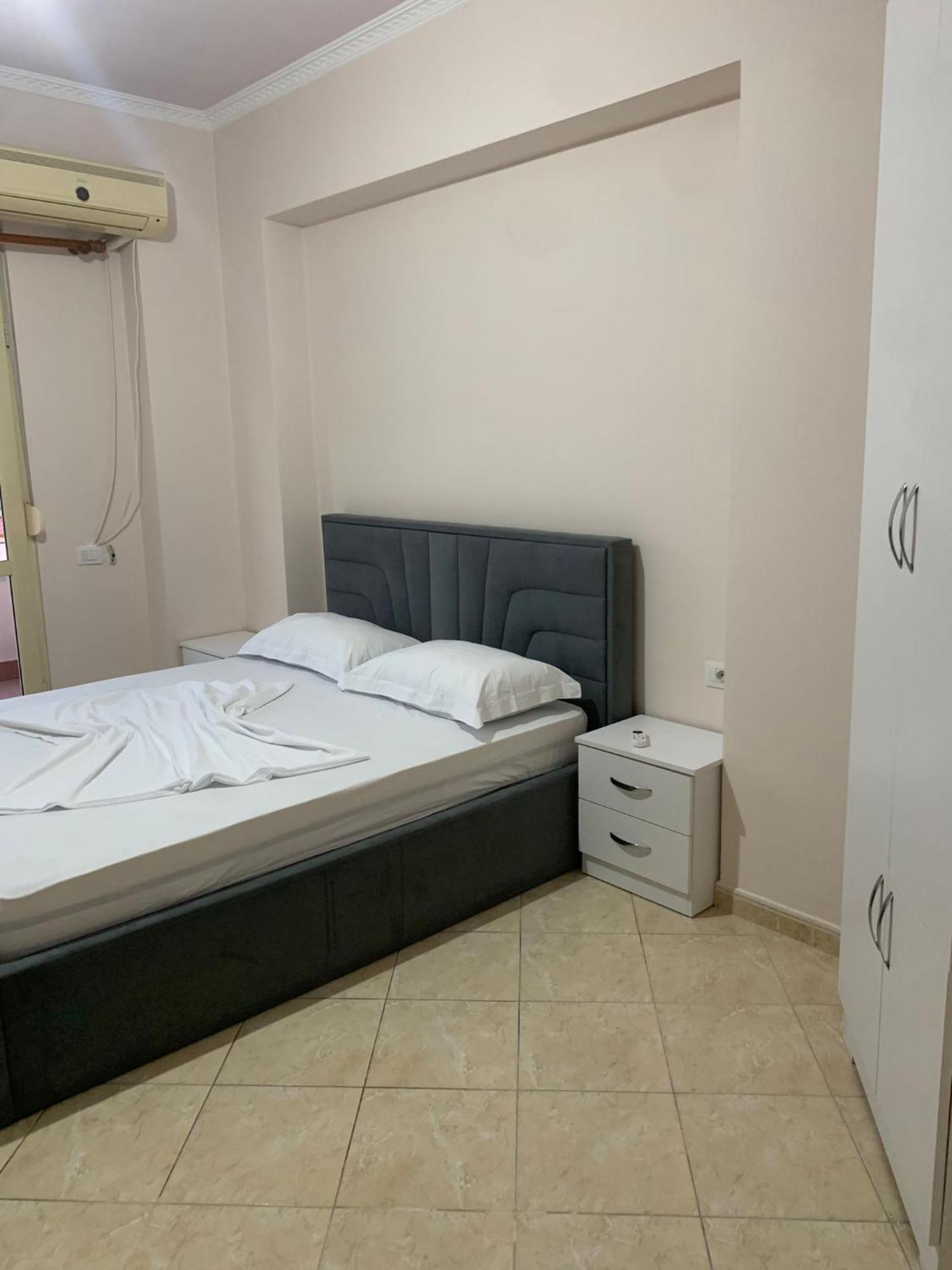 Enzo Apartament